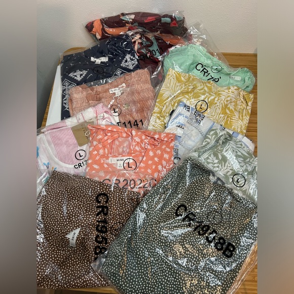 NEW TOPS. RANDOM SURPRISE PULLS. 3/$12 - Picture 3 of 3